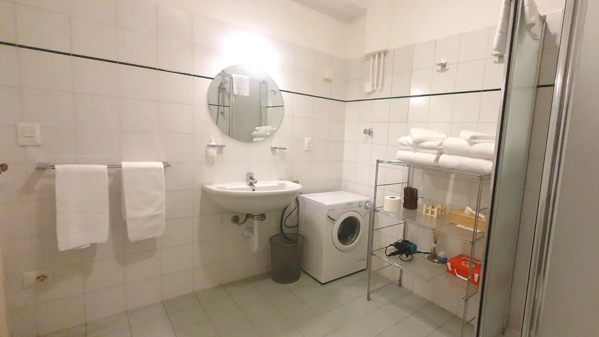 Sirmione4U - Domus By The Castle Apartment 0*, Sirmione Italy