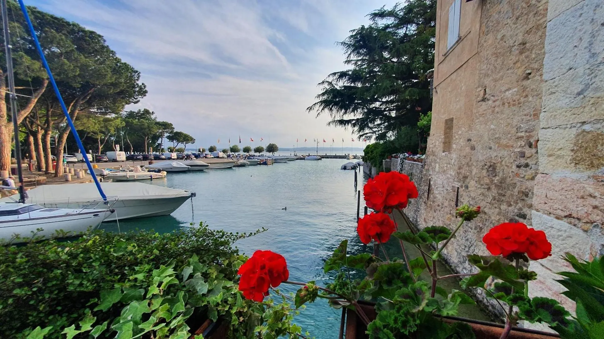 Sirmione4U - Domus By The Castle Apartment
